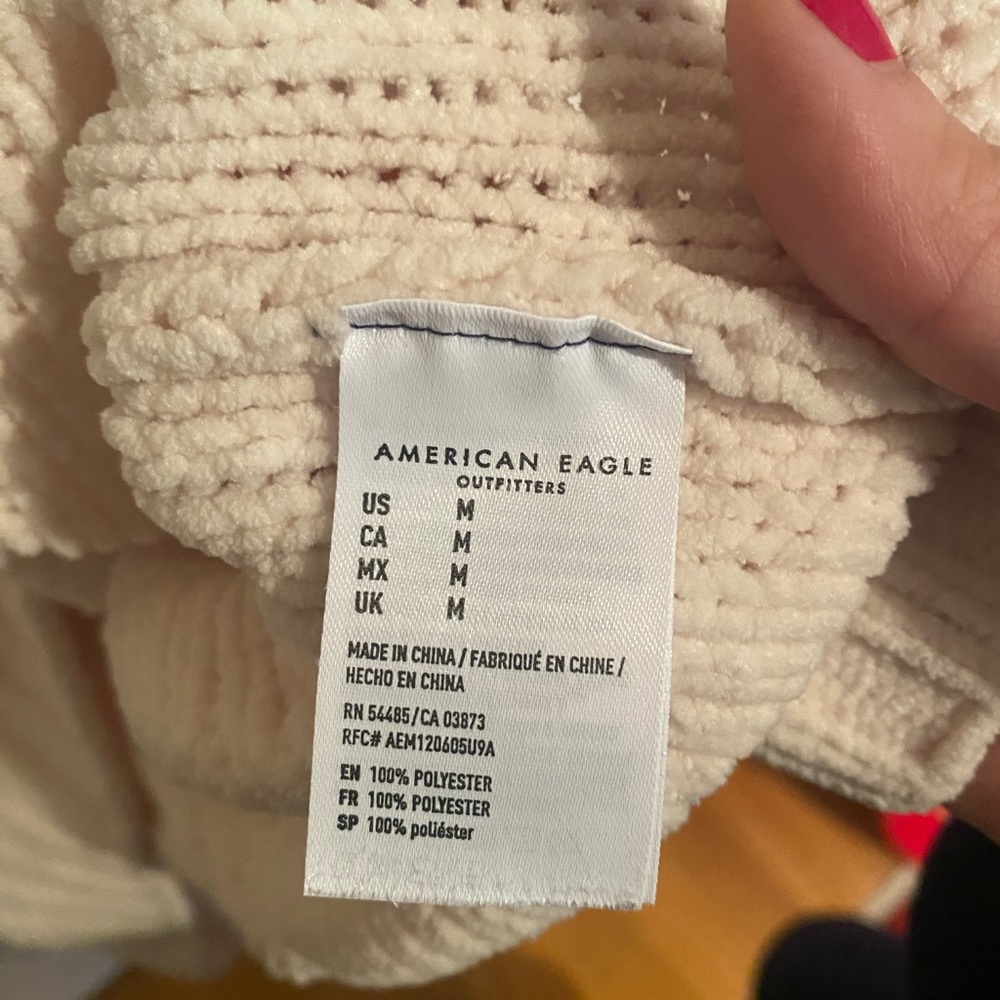 Sweater - Picture 4 of 4